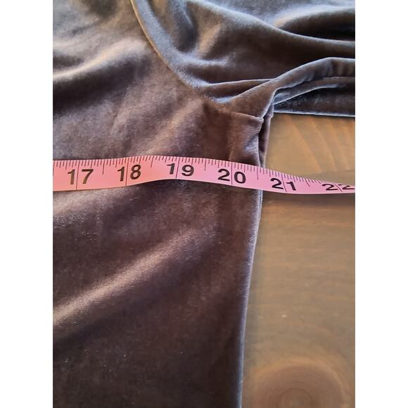 Lands' End Crushed Velvet Top Women's Sz M  Gray Draped neck Long Sleeve Popover - Picture 8 of 11
